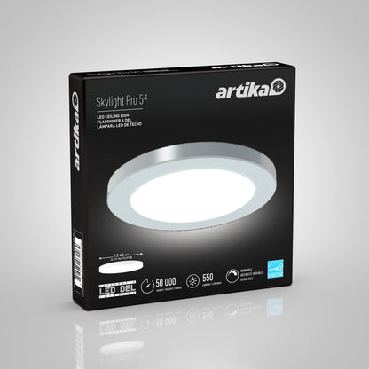 A black 5FLPR-SP3-W LED ceiling light box displays a large image of the light, key specs—50,000-hour lifespan, 550 lumens, dimmable icon—and bilingual English and French descriptions on the front.